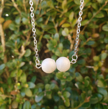 Load image into Gallery viewer, Pearl Bar Necklace