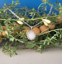 Load image into Gallery viewer, Sunflower Halo pendant - silver