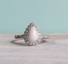 Load image into Gallery viewer, Athena