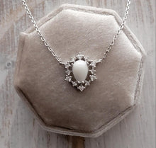 Load image into Gallery viewer, Winter choker necklace