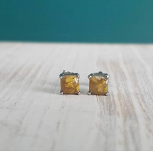 Load image into Gallery viewer, Square Studs