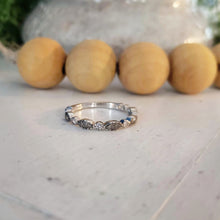 Load image into Gallery viewer, Classic Mother's Ring - Sterling Silver