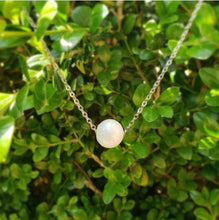 Load image into Gallery viewer, Strung Pearl Necklace