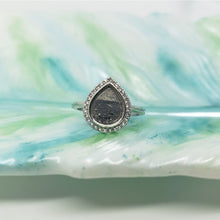 Load image into Gallery viewer, Milk Drop Halo ring