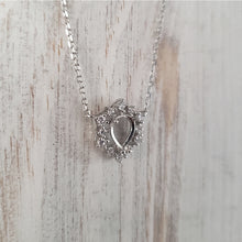 Load image into Gallery viewer, Winter choker necklace