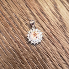Load image into Gallery viewer, Sunflower Halo pendant - silver