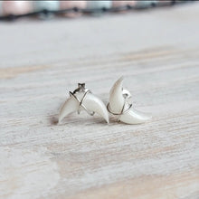 Load image into Gallery viewer, Wrapped Crecent Moon Earrings