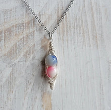 Load image into Gallery viewer, Pearl Pod Necklace