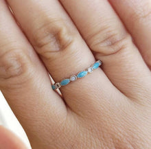 Load image into Gallery viewer, Classic Mother's Ring - Sterling Silver