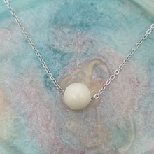 Load image into Gallery viewer, Strung Pearl Necklace