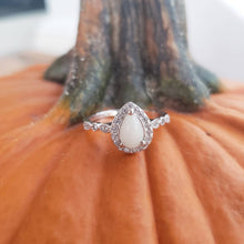 Load image into Gallery viewer, Athena