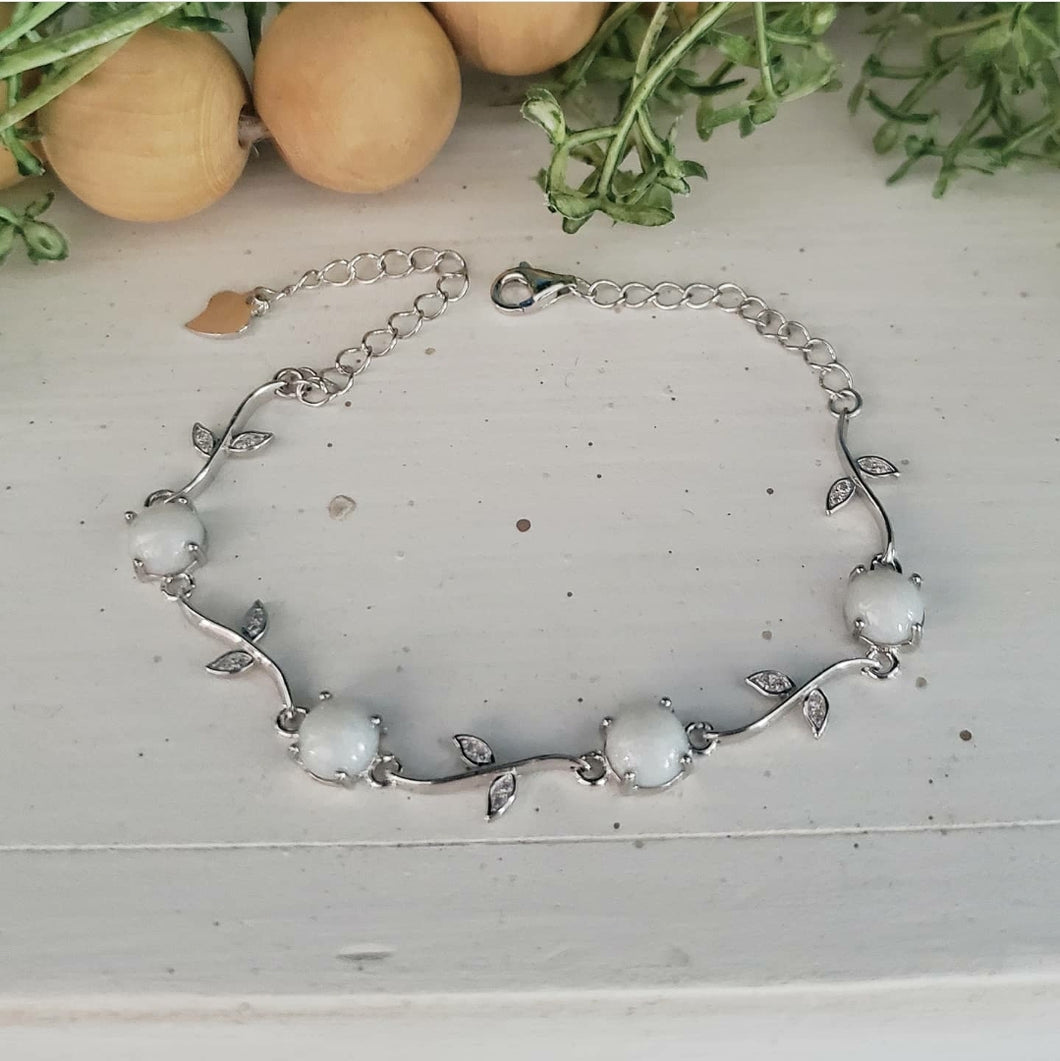 Moonflower braclet