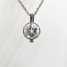 Load image into Gallery viewer, Snowflake pearl cage
