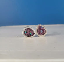 Load image into Gallery viewer, Bezel Teardrop studs
