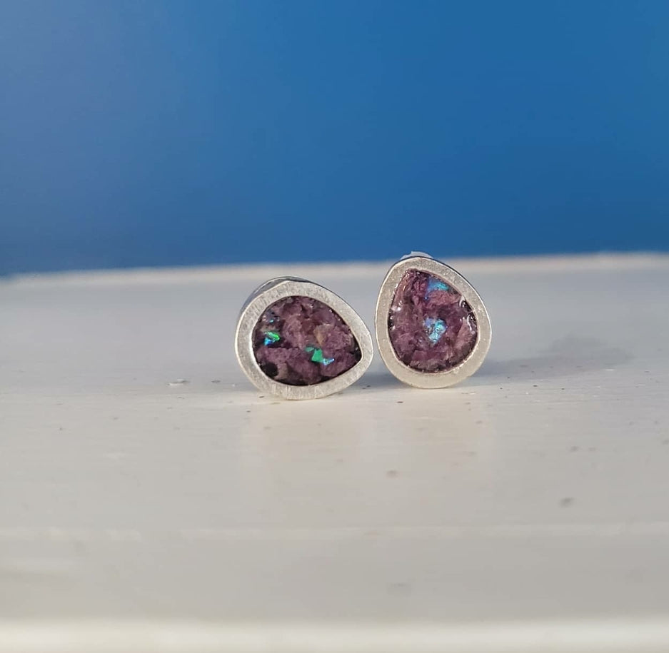 Bezel Teardrop studs
