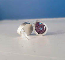 Load image into Gallery viewer, Bezel Teardrop studs
