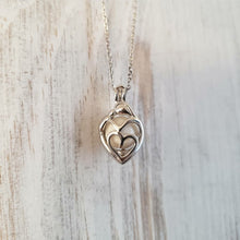 Load image into Gallery viewer, Momma and child pearl cage
