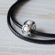 Load image into Gallery viewer, Round 6 stone bead/pendant
