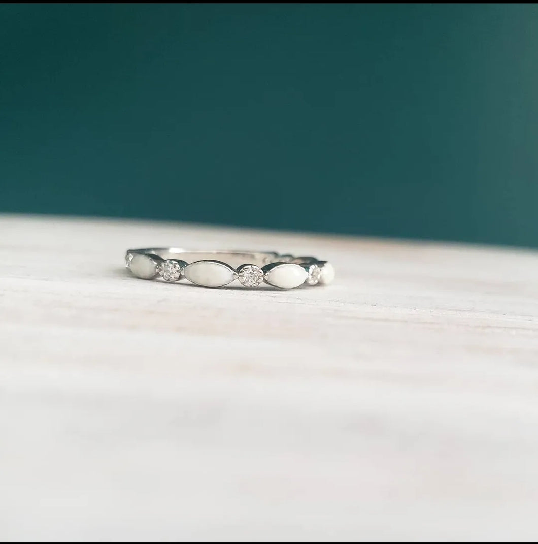 Classic Mother's ring - Silver - size 6.5